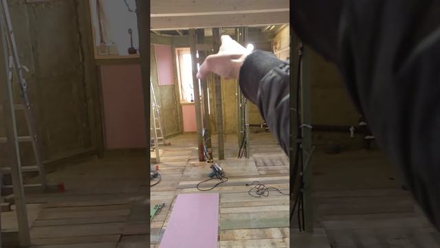 Монтаж/разводка всей проводки в потолке и стенах карк? смотреть онлайн