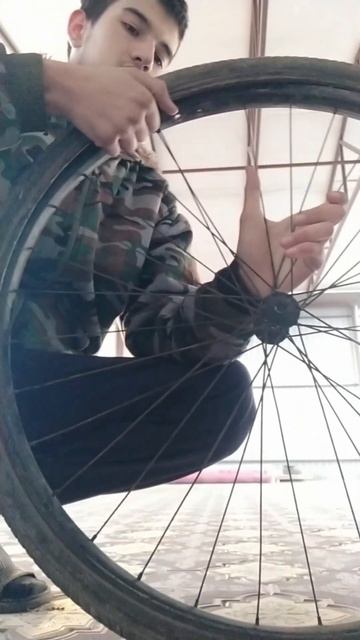 Часть 2 .как ЗАКЛЕИТЬ ВЕЛОСИПЕДНУЮ КАМЕРУ #колесо #вело смотреть онлайн