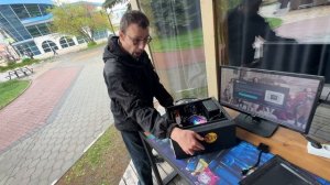 Компьютер хлопнул и испугал Женю! Очень грязный ПК с тараканами!