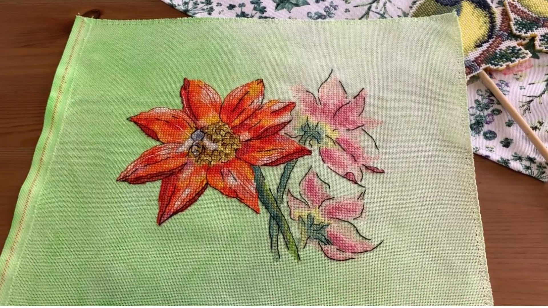 Вышивка крестом/ “Синичка от Мп-студии/“Цветок Севастополя”/процессы ( 2020 г) смотреть онлайн