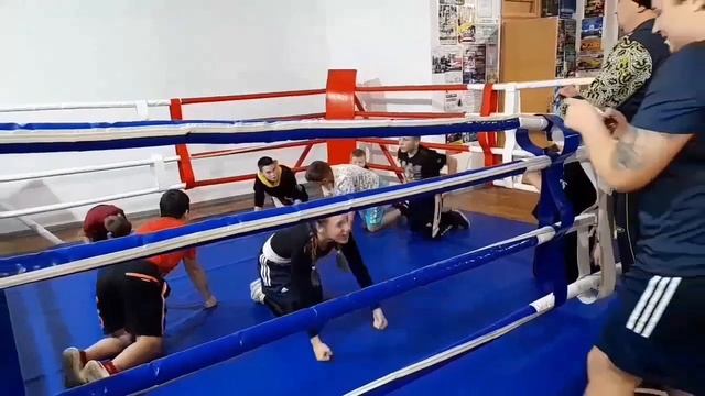 С КЕМ И ГДЕ , Я ТЕПЕРЬ ПРОВОЖУ СВОИ КЛАССНЫЕ ВЕЧЕРА .