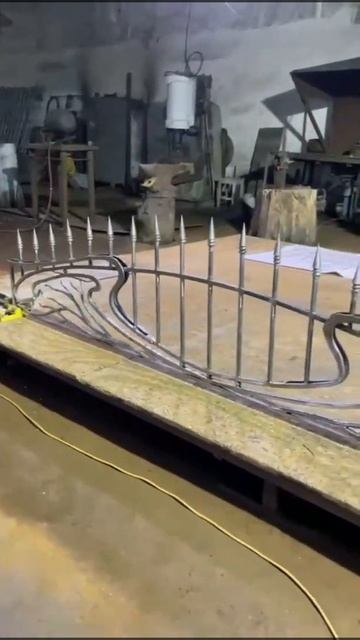 сделали секции на вершину забора 14 квадрат и кругляк и смотреть онлайн