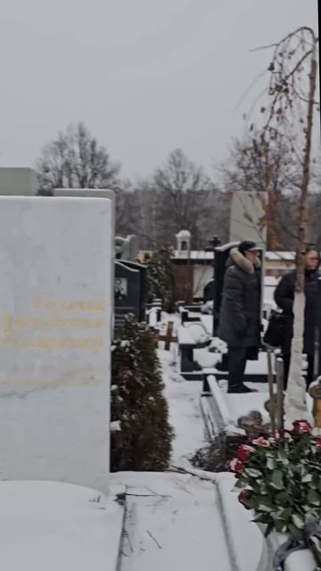 Как выбрать памятник на могилу? смотреть онлайн