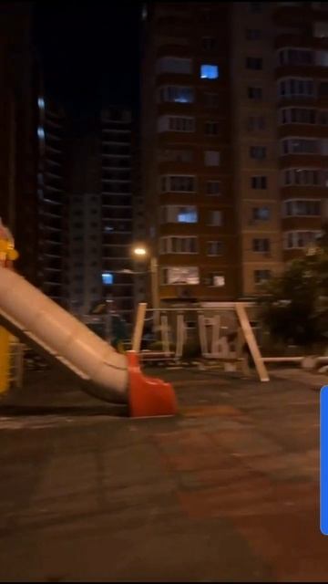 детская площадка в Астрахани, Россия смотреть онлайн