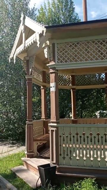 Беседка в саду. 20.07.2022. Иркутск. смотреть онлайн