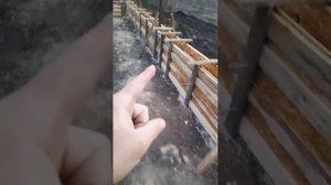 Как должна выглядеть лента под забор и фундамент!!!! Кр?