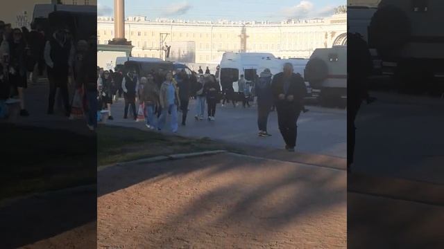 поливальных машин много, а общественный туалет один смотреть онлайн