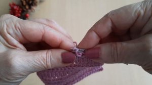 Горизонтальные дорожки на лицевой глади. Или горизонтальная цепочка из лицевых петель.