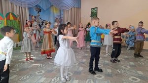 Детский танец хоровод
