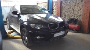 Замена электрической помпы системы охлаждения на BMW X6 2011  БМВ X6 3,0 бензин