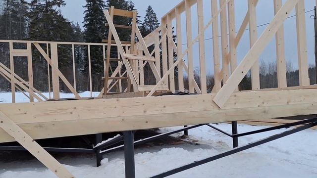 Возведение каркаса стен барнхауса