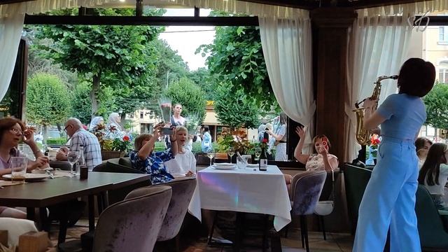 «Песенка о хорошем настроении» | Кафе 