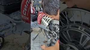 Ремонт електро велосипеда, спустило колесо