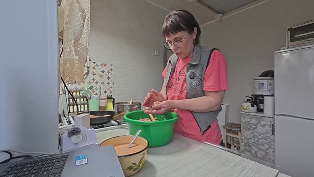 Прошлый раз делали понравилось. Придумала, что будет на ужин смотреть онлайн