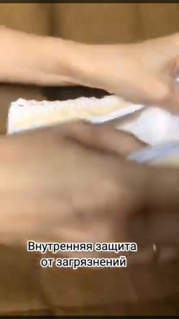 Вместительный пенал - косметичка, для всяких мелочей.