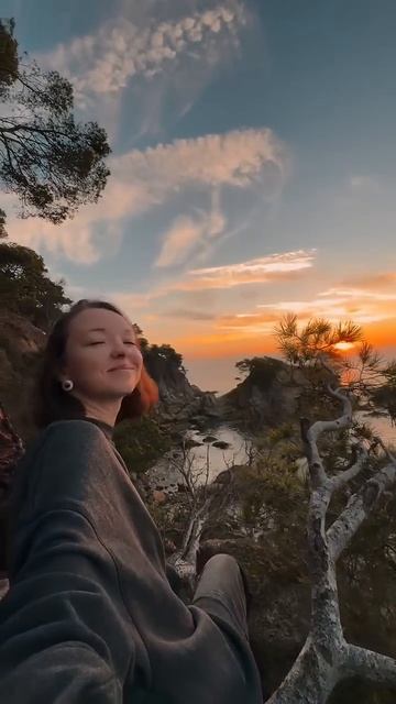 есть у вас такое место? Где, кажется, весь мир может под смотреть онлайн