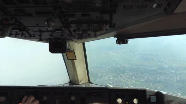 Boeing-757. Заход и посадка в Катманду (Непал). смотреть онлайн