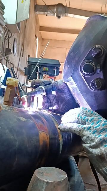 Сварка латунного расширительного бочка 🔥#сварщик #св смотреть онлайн