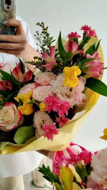 Купить Цветы на день рождения подруги с доставкой Бер? смотреть онлайн