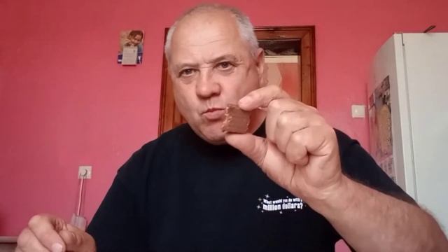 ДЕД ПРОБУЕТ НОВЫЙ СНИКЕРС "АРАХИСОВЫЙ КРЕМ" (SNICKERS 2021) (ДЕГУСТАЦИЯ) смотреть онлайн