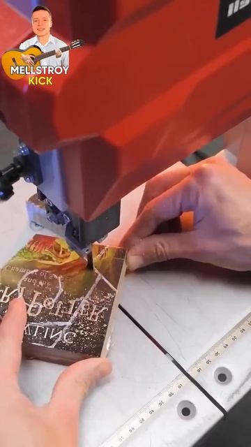 Испортил книгу📖 Гарри Поттера, чтобы сделать чехол д?