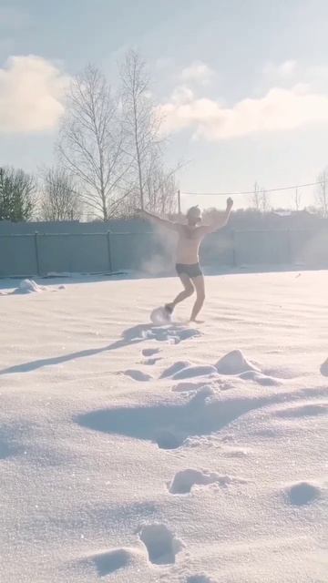 Баня. Пар идёт и в конце Упал 😅 смотреть онлайн
