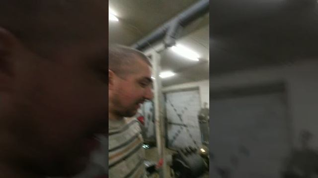 У меня днюха, но я работаю)) смотреть онлайн