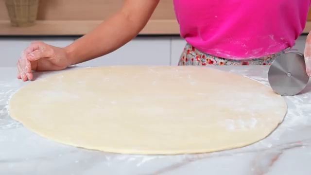 Круассаны! САМЫЙ ПРОСТОЙ рецепт! Cлоеное тесто без заморочек!