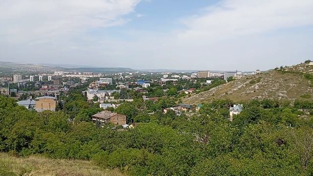 Вид на красоты Пятигорска с горы Горячей смотреть онлайн