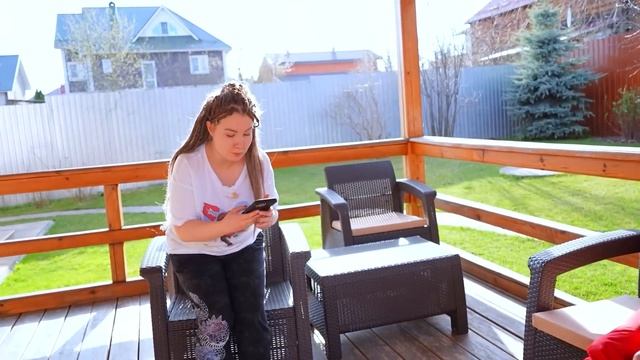 РАССТАЛАСЬ с ПАРНЕМ, ПОССОРИЛАСЬ с ДРУЗЬЯМИ из-за ново смотреть онлайн