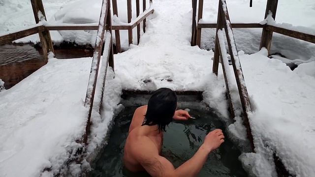 Снежные ванны. Утро начинается не с цикория смотреть онлайн