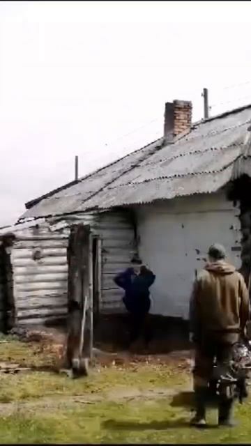 Снесли веранду в старом дедовском доме. Восстанавлива смотреть онлайн