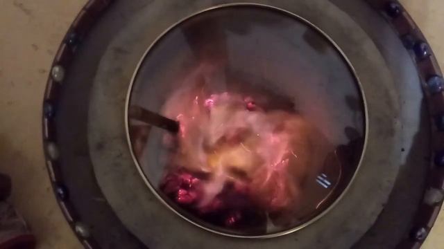 Тандырная печь работает как камин. смотреть онлайн