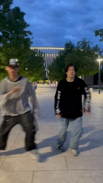 Танцуй со мной, пока я рядом смотреть онлайн