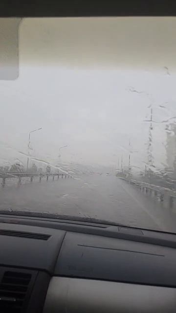 ливень,ураган,Ростов на Дону,дождь,лужи,море, ниссан😁 смотреть онлайн