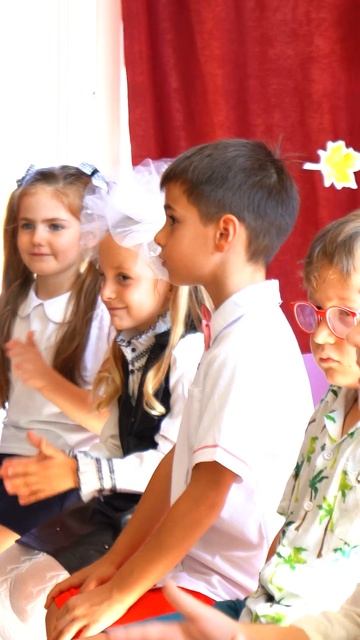 ПОСВЯЩЕНИЕ В ПЕРВОКЛАССНИКИ РУССКАЯ ШКОЛА В АЛАНИИ ТУ смотреть онлайн