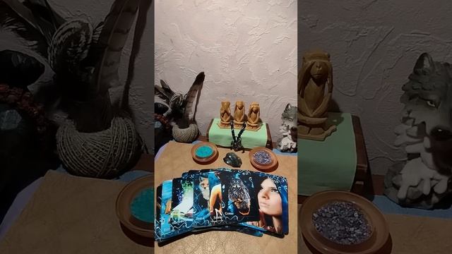 РАСКЛАД НА КАРТАХ ТАРО : ЕСТЬ ЛИ НА ВАС СГЛАЗ ИЛИ ПО? смотреть онлайн