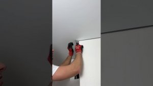 Как убрать складки на натяжном потолке? Внешний угол!