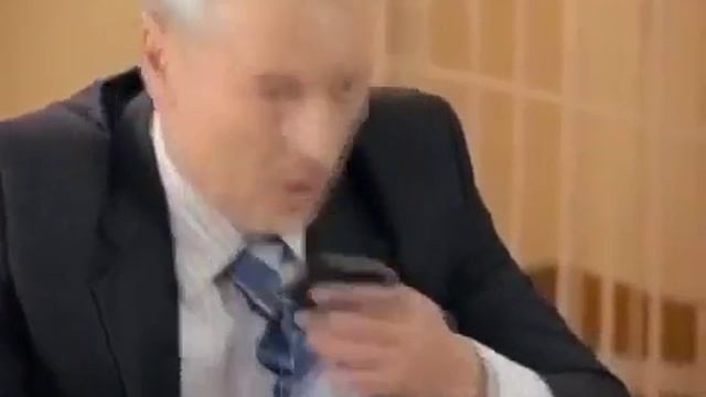 прикол в зале суда смотреть онлайн