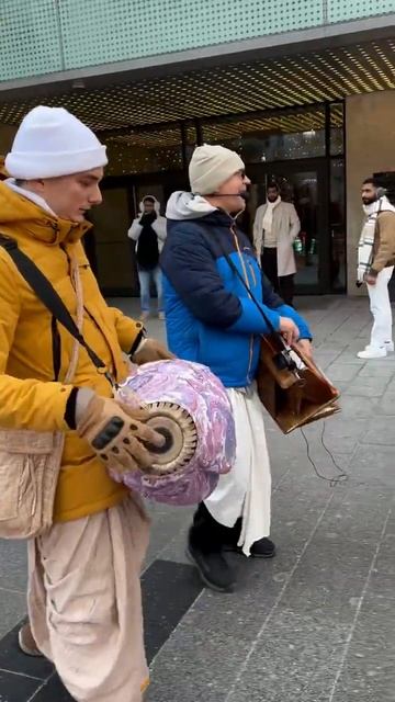 12.01.2025 Совместная харинама Harinama Moscow и Гаура Крипа Harinama смотреть онлайн