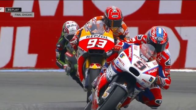 Moto GP. Marc Marquez Vs Valentino Rossi. Мото гонки.  Мотоспорт