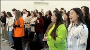 Распевка с Ларисой Долиной.