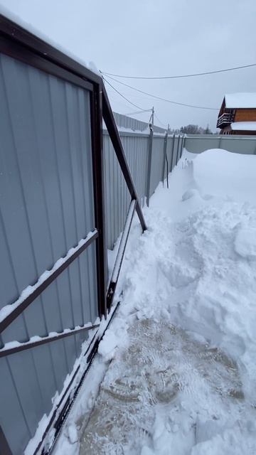 Откатные ворота зимой, привод Came bx708 #откатныеворота #в смотреть онлайн