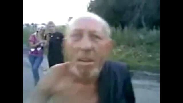 Дед бом-бом feat. Дед футбольный мячик. Премьера клипа и трека БОМ-БОМ смотреть онлайн