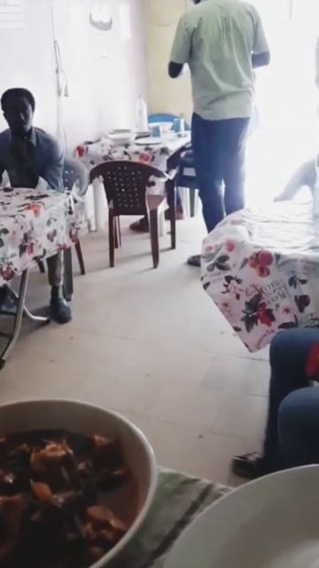 Брат мужа прислал Видео с Местного Ресторана . САМОЕ Р? смотреть онлайн