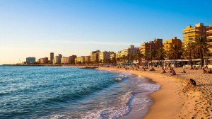 Барселона, район Барселонета, Испания. Пешеходная экскурсия по старому городу Барселоны в 4K 60 FPS