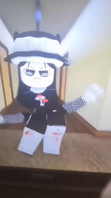 я уже кот в скинет есть кошачьи уши и хвост🐾🍍🍍🍫🍓 смотреть онлайн