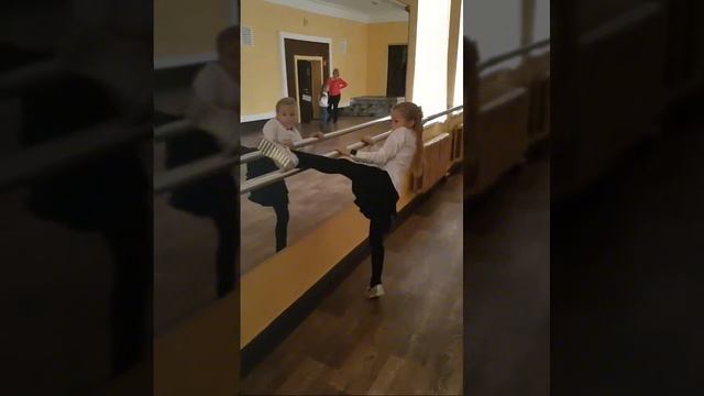 Как мы Дашу впервые на балет водили