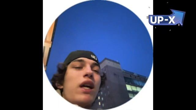 ЧЕЛ ПЕРЕПУТАЛ ЕЛЮ И ГРУШИКА) смотреть онлайн