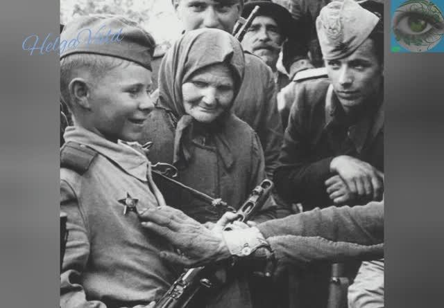 Б. ОКУДЖАВА «НАМ НУЖНА ОДНА ПОБЕДА» («МЫ ЗА ЦЕНОЙ НЕ ПОСТОИМ»)_HelgaVald. смотреть онлайн